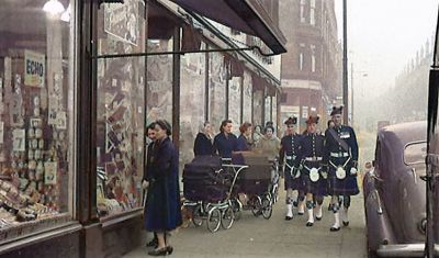 Colourised Image Of Soldiers From The Maryhill Barracks Walking On Maryhill Road Glasgow 1957
