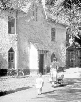 Garriochmill Rd, Old house adjacent to the Flint Mill 1955
