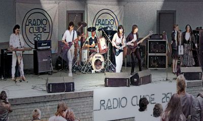 Glasgow Rock Band Zero Zero playing at the Kelvingrove Bandstand 1985
Keywords: Glasgow Rock Band Zero Zero playing at the Kelvingrove Bandstand 1985