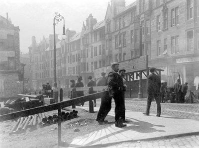 High Street Glasgow, looking south circa 1902
High Street Glasgow, looking south circa 1902
Schlüsselwörter: High Street Glasgow, looking south circa 1902