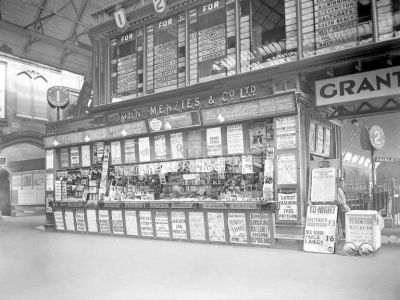 Shops Inside St Enoch Station, Glasgow 1936
Shops Inside St Enoch Station, Glasgow 1936
Keywords: Shops Inside St Enoch Station, Glasgow 1936